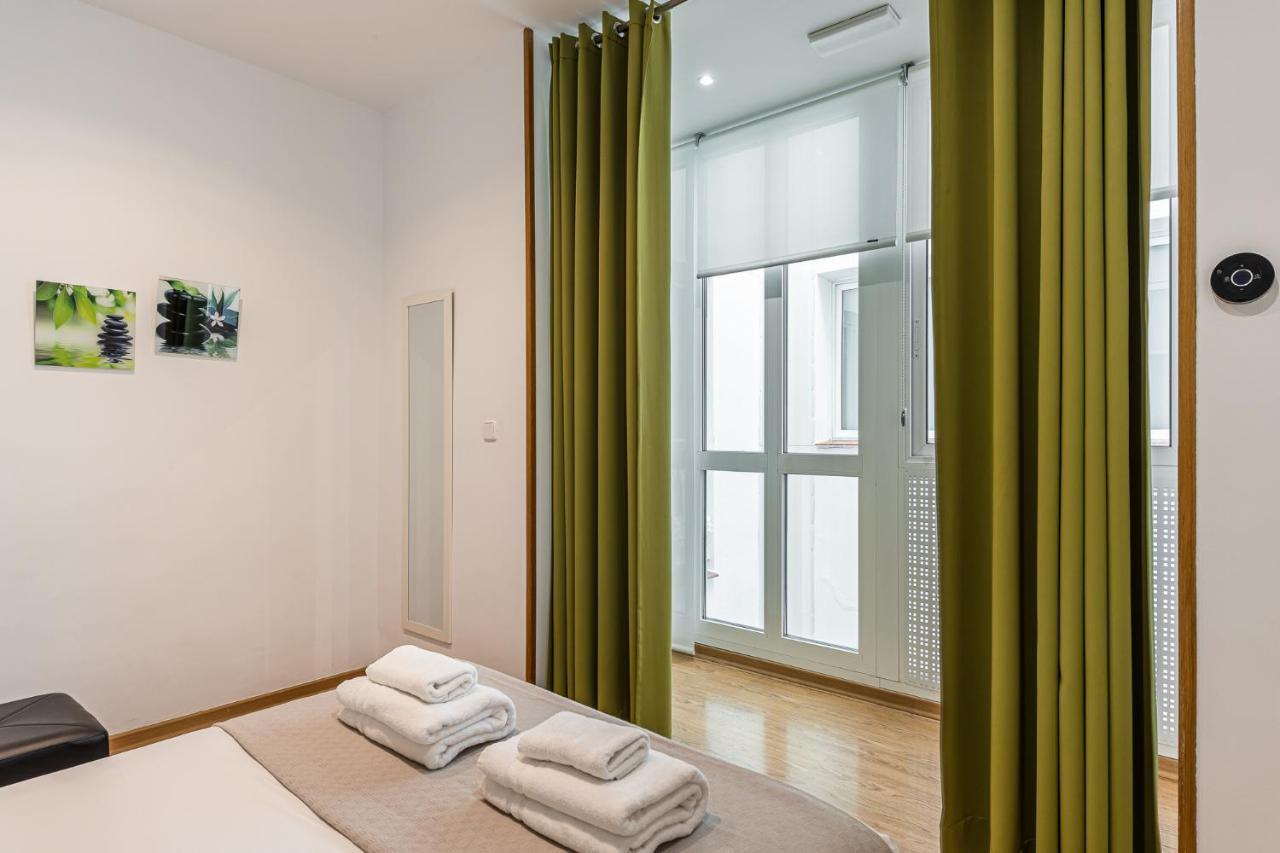 Waou Apartamentos En Sol Confort 7 Madrid Buitenkant foto