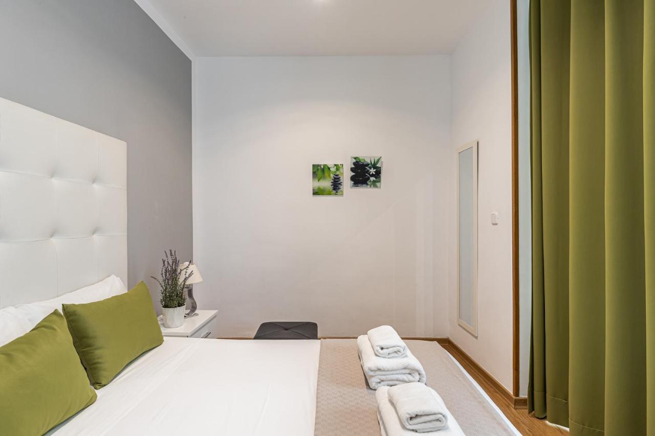 Waou Apartamentos En Sol Confort 7 Madrid Buitenkant foto
